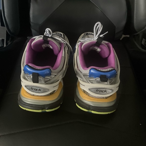 balenciaga - Picture 4 of 5